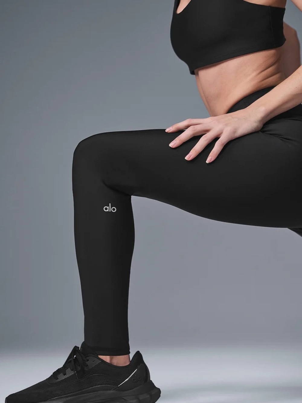 Alo Yoga High-Waist Airlift Legging in Black Small - Picture 6 of 9